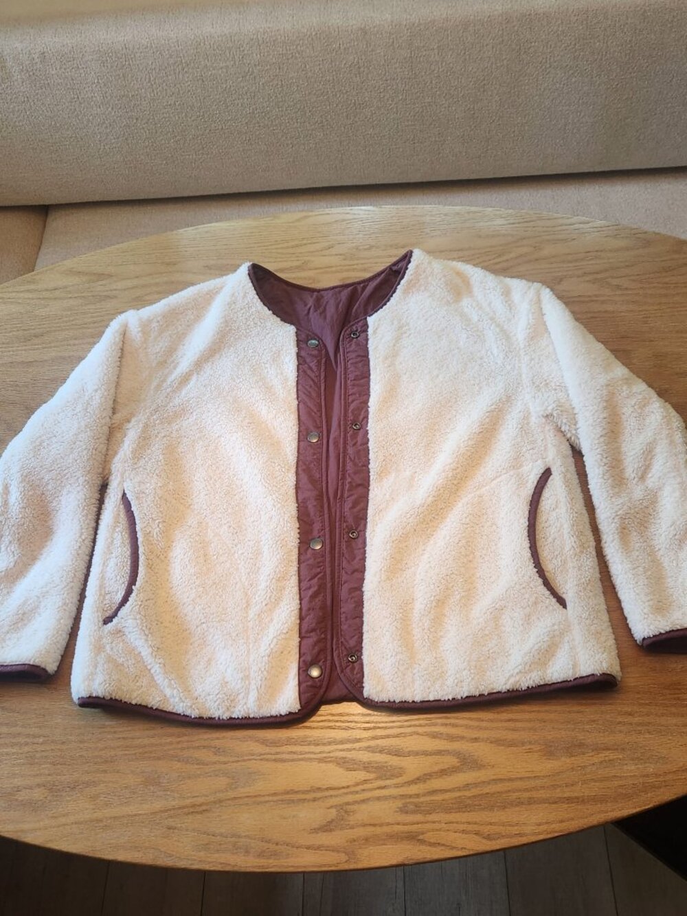 Uniqlo Sherpa Jacket / Reversible to Quilted: Size M